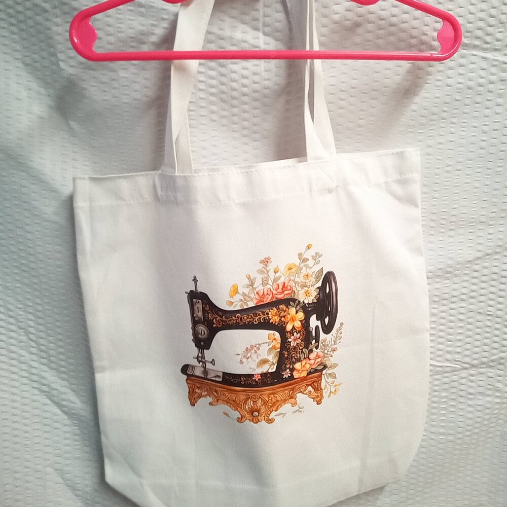 White Tote Bag – Vintage Sewing Machine with Floral Decor | Crafty & Cute